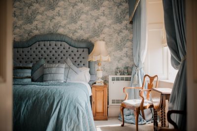 rossington-hall-teal-bedroom
