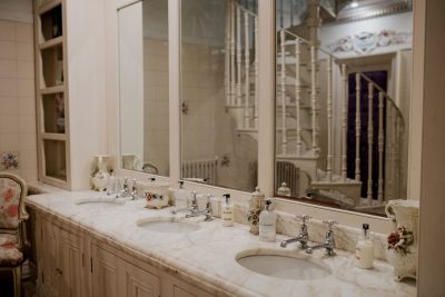 rossington-hall-venue-washroom
