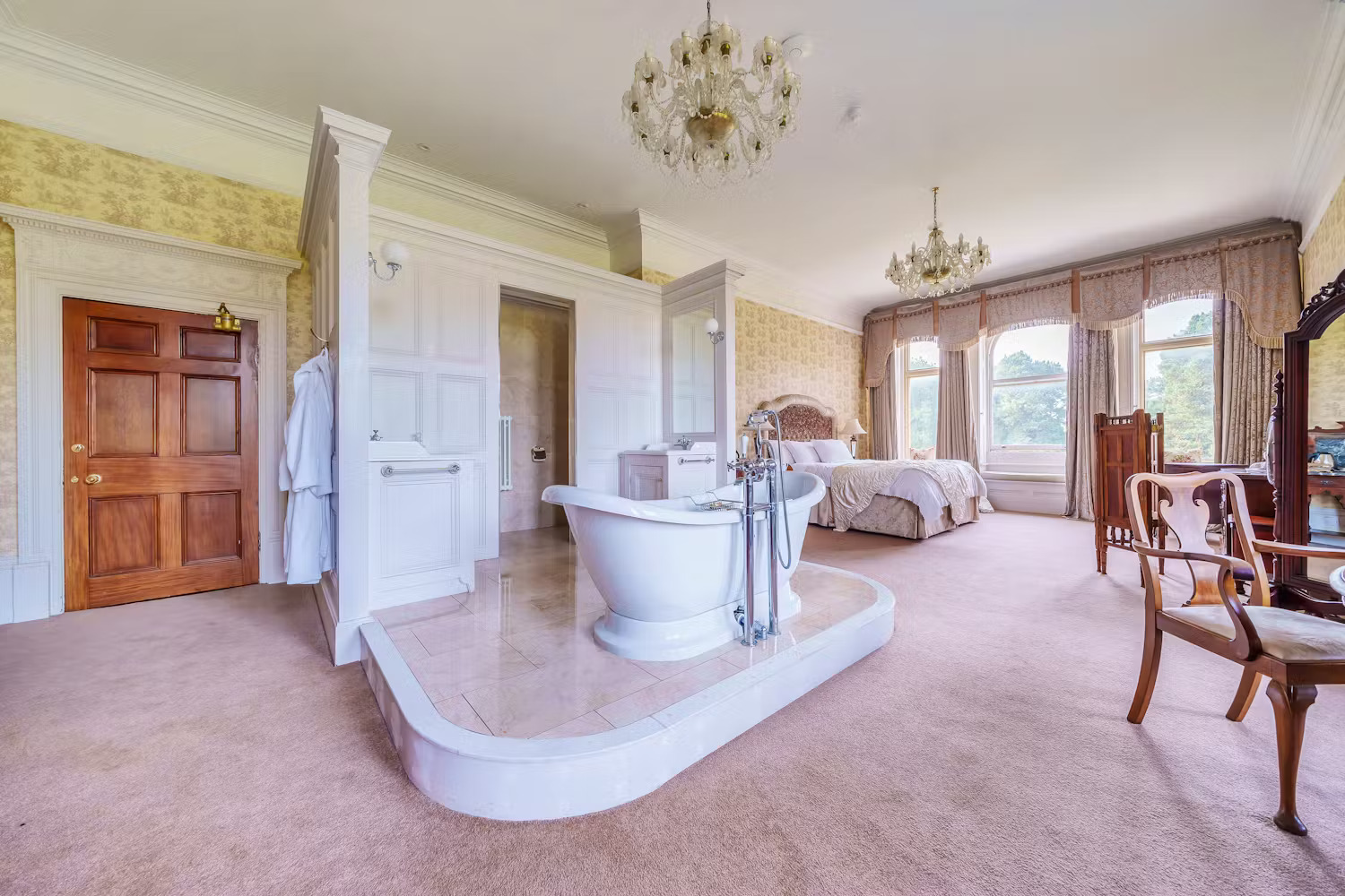 Rossington Hall Suites