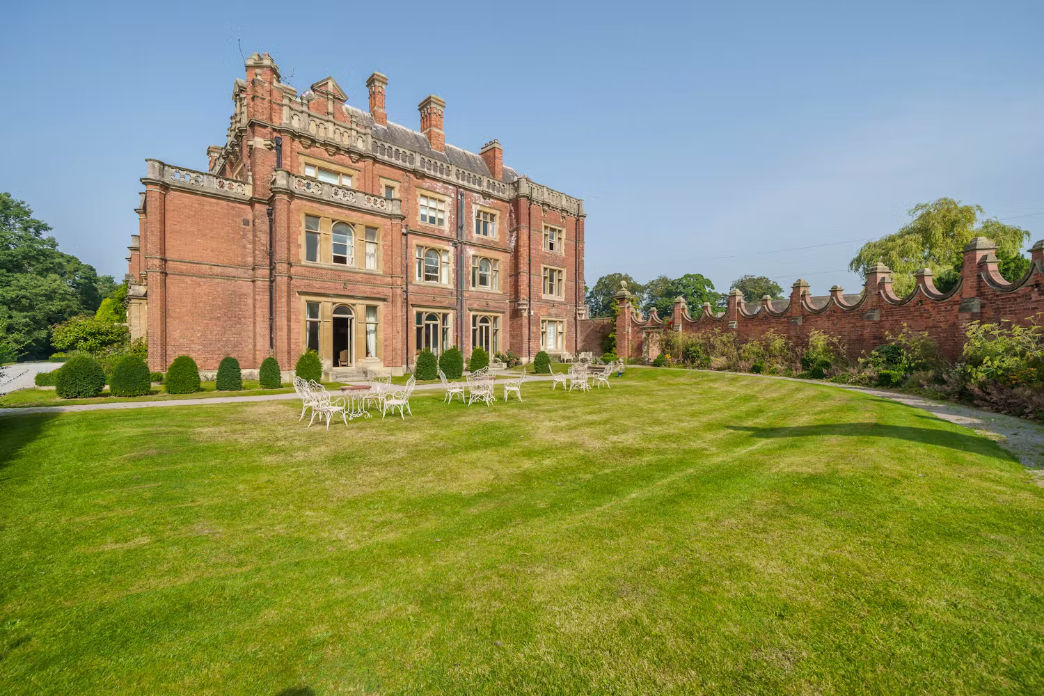 Rossington Hall Grounds