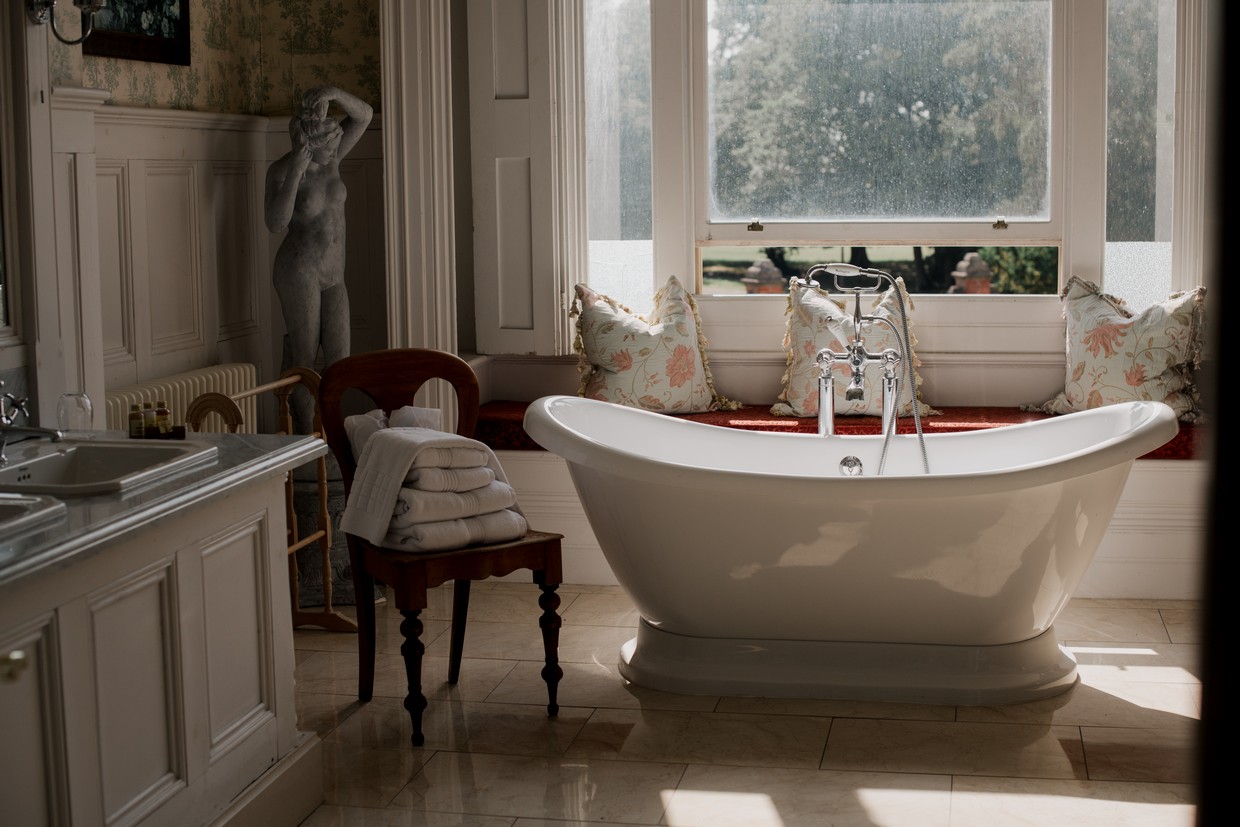 Window Bath