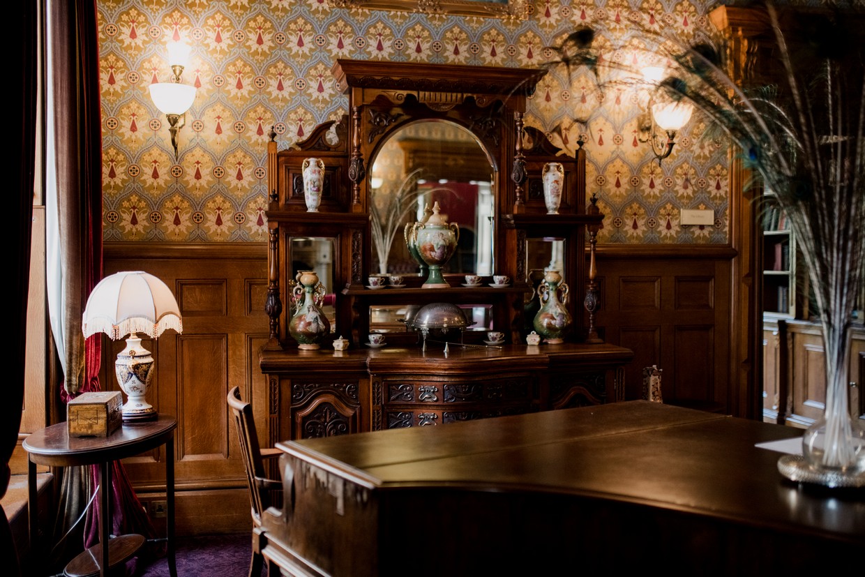 Rossington Hall Piano & Mirror