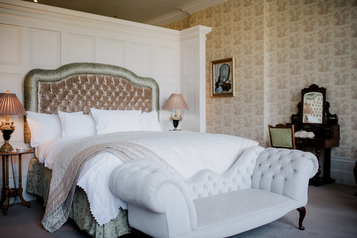 Rossington Hall White Room