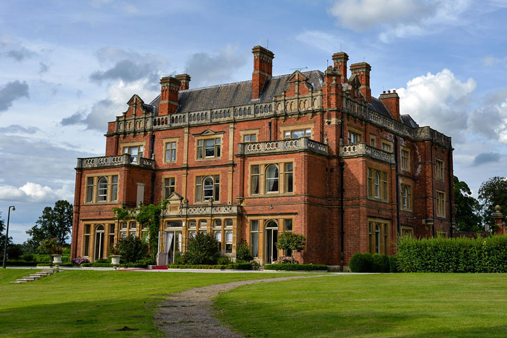 Rossington Hall